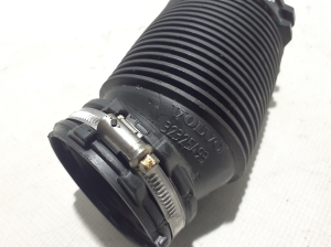  Air intake hose 