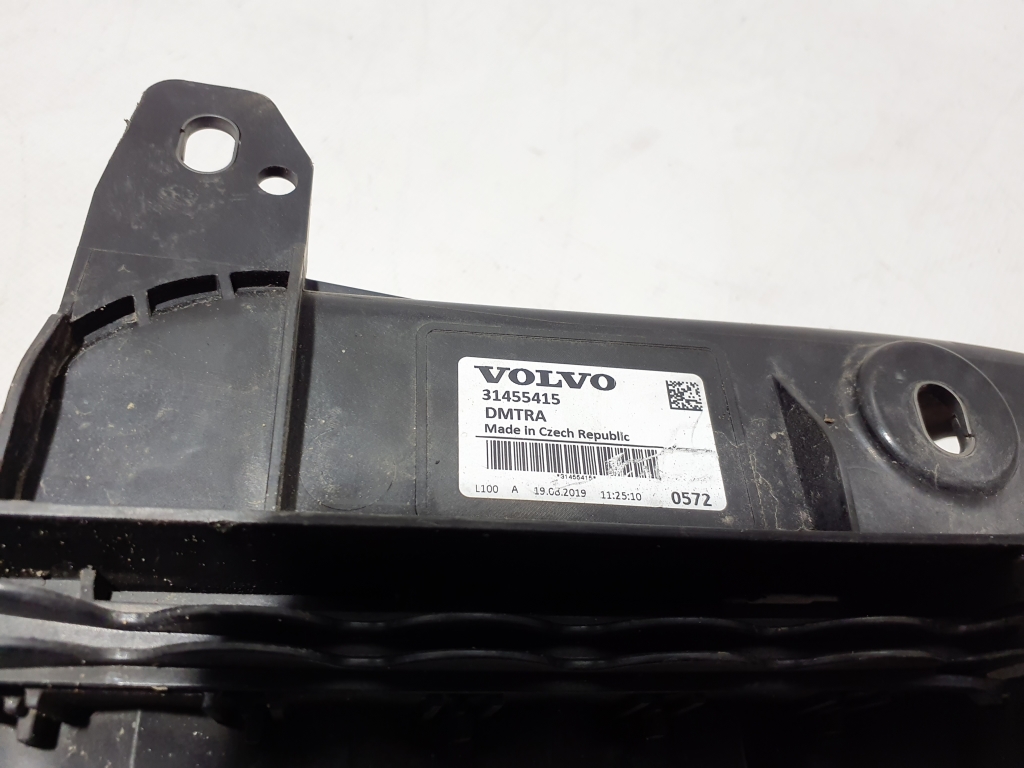 VOLVO XC40 1 generation (2017-2024) Inverseur d'air de radiateur 31455415, 31455415 23029688