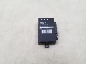  Trunk lid control module 