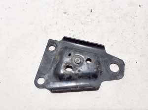 VOLVO V60 (2018–2026) Front subframe bracket 32216401 - 2