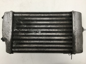 Vahejahuti radiaator - IA1072868503A