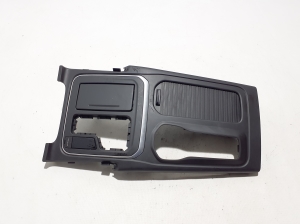 Other part of center console - 684308048R