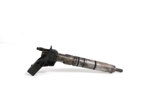  Fuel injector 