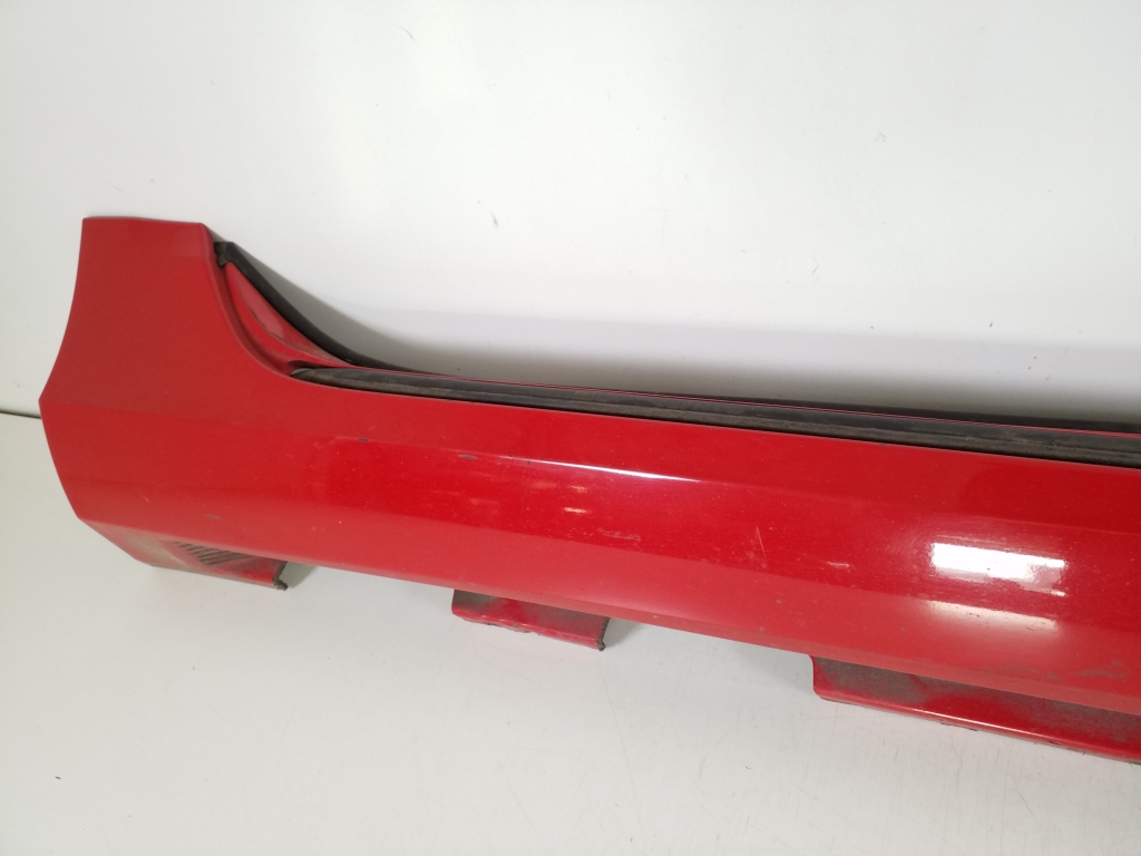 VOLVO S60 2 generation (2010-2020) Right Side Plastic Sideskirt Cover 31333005 23044739