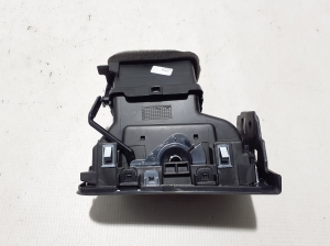 RENAULT Talisman II (2015–2026) Dashboard air vent grilles 687619360R - 3