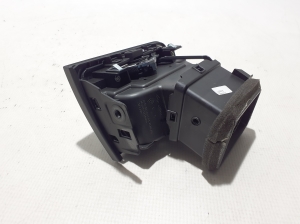 RENAULT Talisman II (2015–2026) Dashboard air vent grilles 687619360R - 5