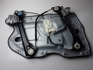 NISSAN 370 Z Z34 (2009–2026) Priekšējo durvju logu pacēlājs un tā daļas 915519103 - 3