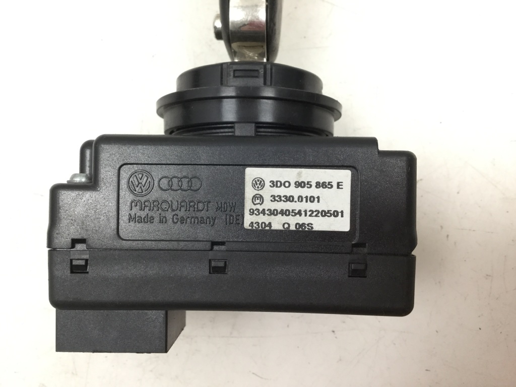 Used Volkswagen Touareg Ignition switch 3DO905865E
