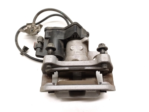 Tesla Model Y Y (2020–2026) Tagumine pidurisadul 1044628-00-A - 2