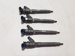  Fuel injector 