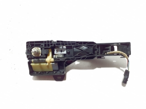 RENAULT Talisman II (2015–2026) Front door external opening handle and its details - 4