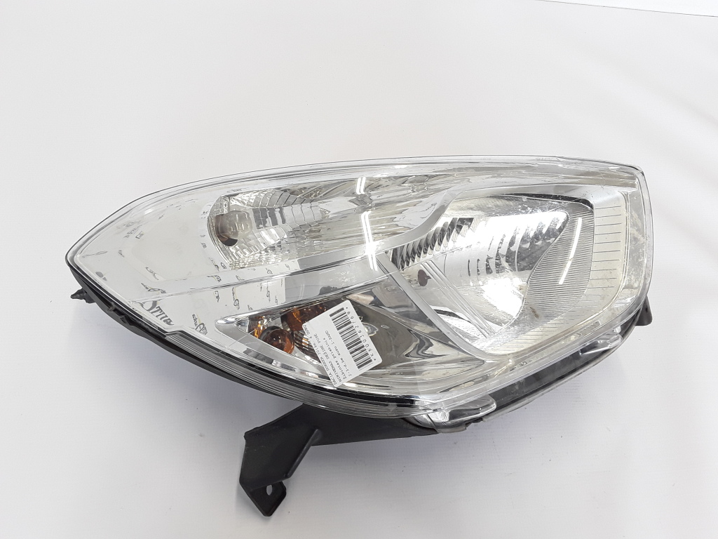 DACIA Dokker 1 generation (2012-2024) Front Right Headlight 260102814R 21080081