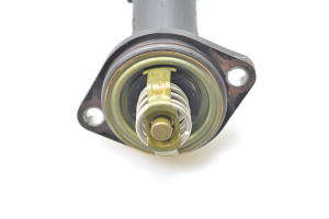 Volkswagen Passat B6 (2005–2010) Thermostatgehäuse 03G121121F - 2