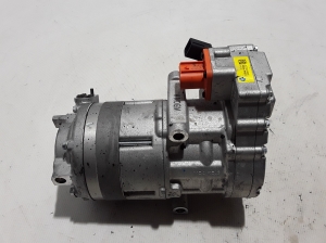  Air conditioner compressor 