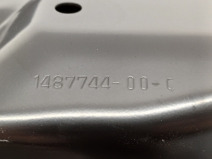 Tesla Model Y Y (2020–2026) Anderes Körperteil 1487744-00-C - 2