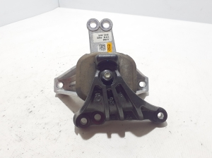 Engine mount - 21810P0520