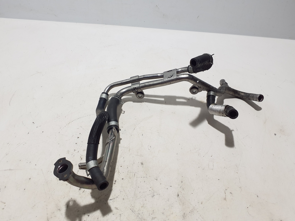 Kia Sportage (2016–2021) Pipe 2MHA0