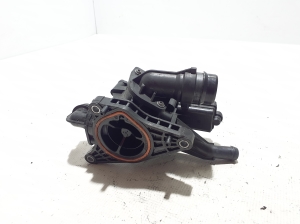 Kia Sportage (2016–2021) Termostaat 256002M810 - 2