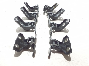 Kia Sportage (2016–2021) Front door top hinge - 3