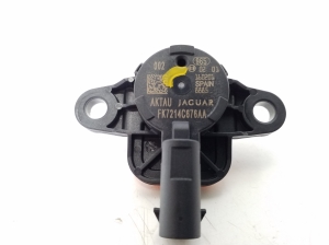 Jaguar XE (2015–2026) Airbag sensor FK7214C676AA - 2