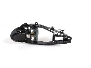 BMW 3 SERIES G21 (2019–2026) Front door exterior handle bracket 9881777 - 3