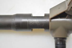  Fuel injector 