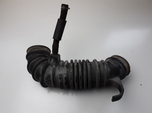  Air intake hose 