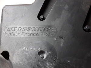 VOLVO XC70 (2000–2007) Luftfiltergehäuse 30636830 - 2