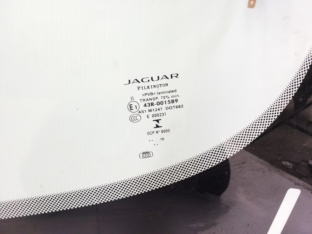 JAGUAR XE 1 generation (2014-2024) Pare-brise avant GX7303010KC, GX7303010KE 23830055
