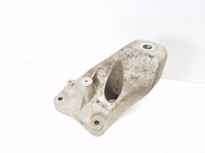 Engine bracket - 670004866