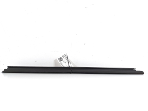 BMW 3 SERIES G21 (2019–2026) Esiukse klaasi sisemine liist 7407419 - 2