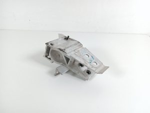 BMW 3 SERIES G21 (2019–2026) Weitere Details des Frontrahmens 7422233 - 2