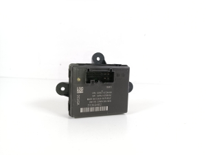   Rear side door control unit 