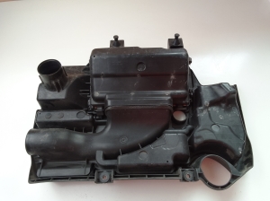 Suzuki Vitara LY (2014–2026) Luftfiltergehäuse 61MA01 - 2