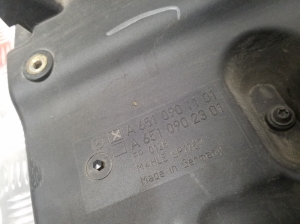 Mercedes Benz E-Class W212 (2009–2015) Luftfiltergehäuse A6510901101 - 3