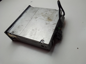 Volkswagen Caddy III (2004–2015) CD mainītājs 1T0035110B - 2