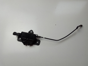 Motora pārsega slēdzene - A41002K16