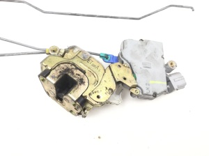 NISSAN Terrano R20 (1996–2007) Front door lock - 3
