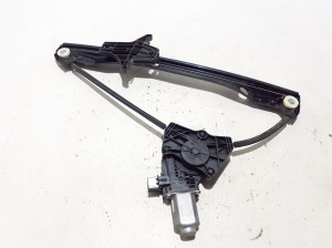 Volkswagen Amarok I (2010–2022) Priekšējo durvju logu pacēlājs 2H0837402C - 3
