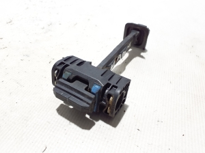 Volkswagen Amarok I (2010–2022) Front door check 2H0837249 - 2