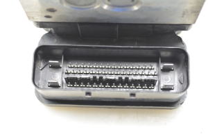 VOLVO XC60 (2008–2017) ABS unit P30681619 - 3
