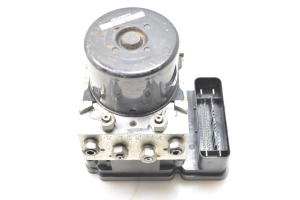VOLVO XC60 (2008–2017) ABS unit P30681619 - 4