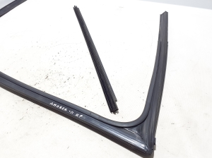 Volkswagen Amarok I (2010–2022) Esiukse tihenduskumm 2H0837431C - 2
