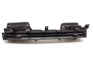 Ford Mustang Mach-E Mach-E (2020–2026) Armaturenbrett Lüftungsgitter LJ8B-R018C19 - 2