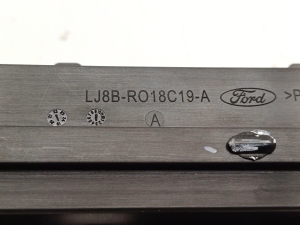 Ford Mustang Mach-E Mach-E (2020–2026) Armaturenbrett Lüftungsgitter LJ8B-R018C19 - 3