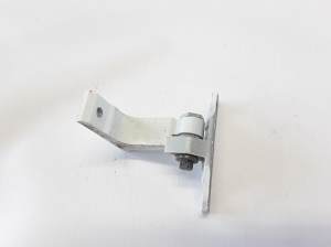  Rear side door hinge lower 