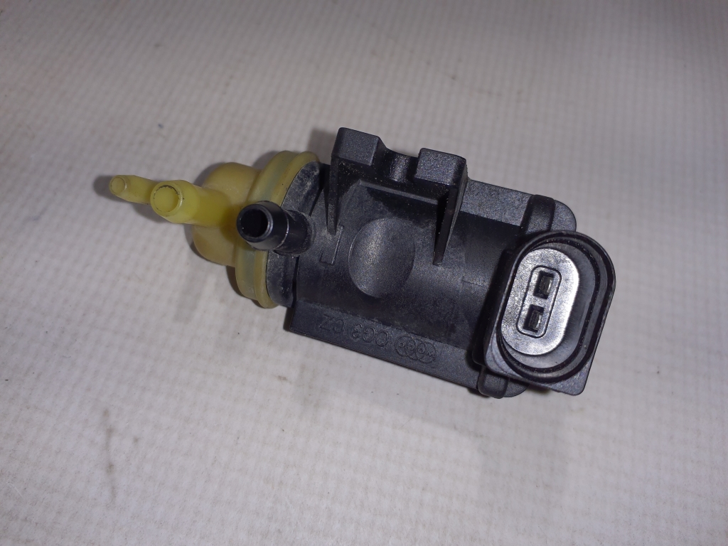 VOLKSWAGEN Amarok 1 generation (2010-2022) Solenoid Valve 1K0906627B 23129175