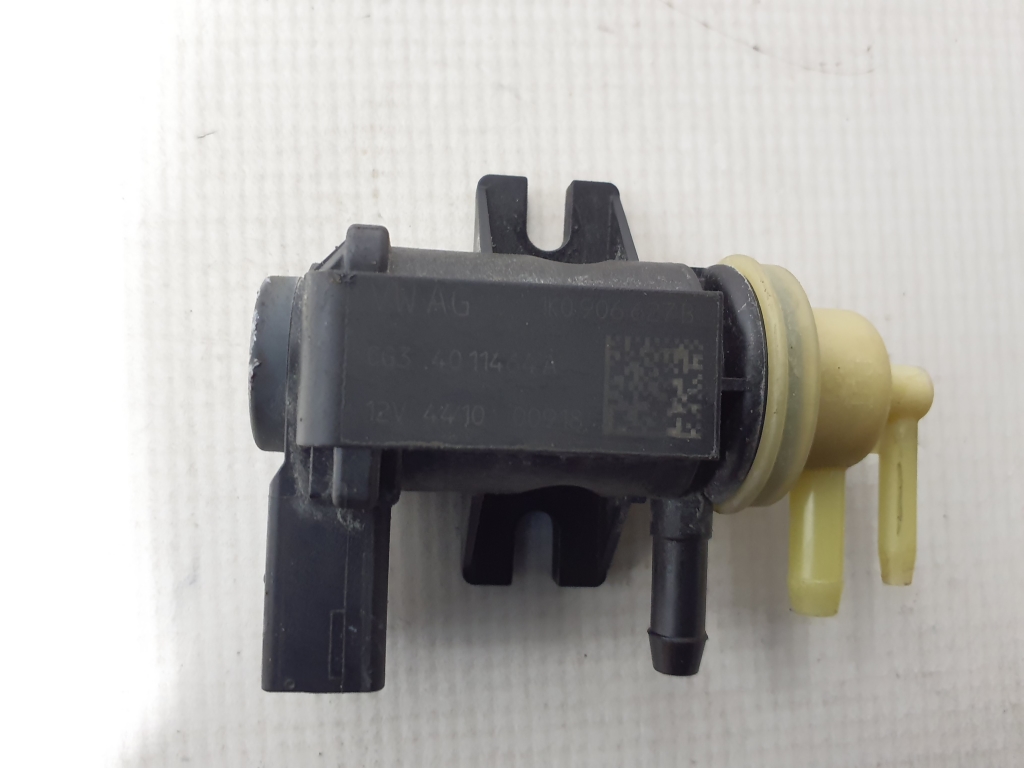 VOLKSWAGEN Amarok 1 generation (2010-2022) Solenoid Valve 1K0906627B 23129175