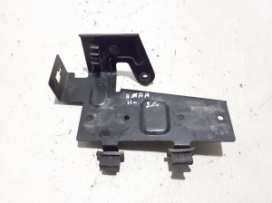   Sonstiger Halter  - 2H0131563A 