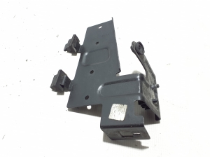 Volkswagen Amarok I (2010–2022) Sonstiger Halter 2H0131563A - 4